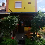 Apartament Lali *