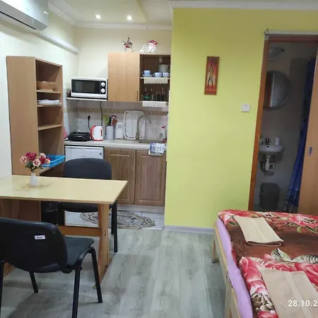 Lali Апартаменты *