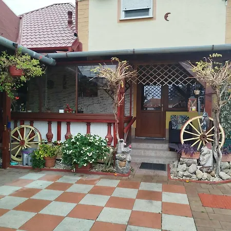 Daire Lali Veľký Meder